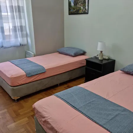 Stadion Apts Near Center *
